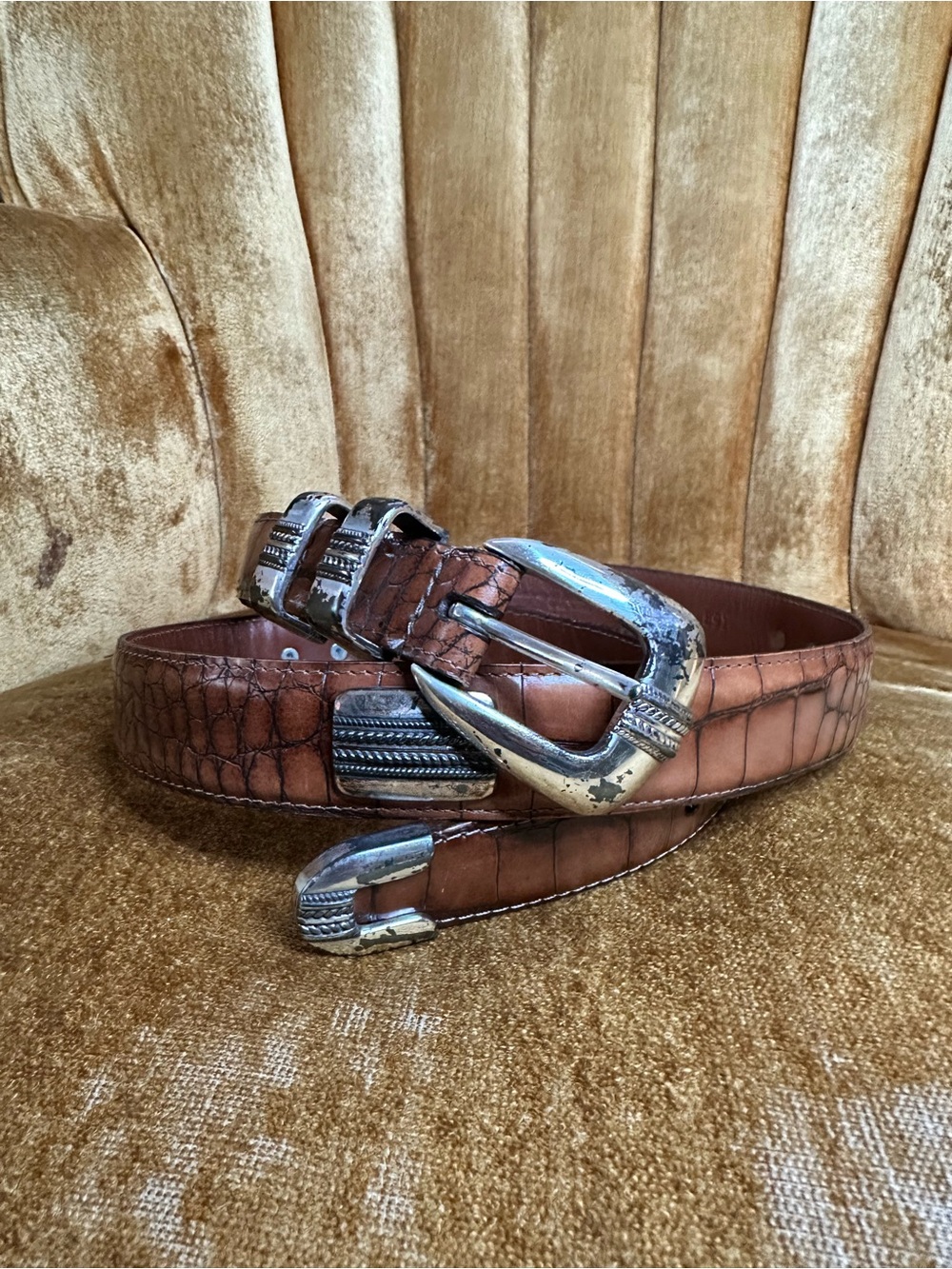 VTG Johnston & Murphy Alligator Embossed Leather Ranger Belt 38